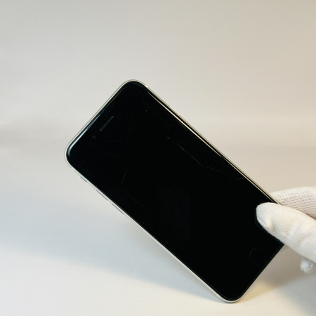 iPhone SE 2022 б/у Состояние "Удовлетворительный"